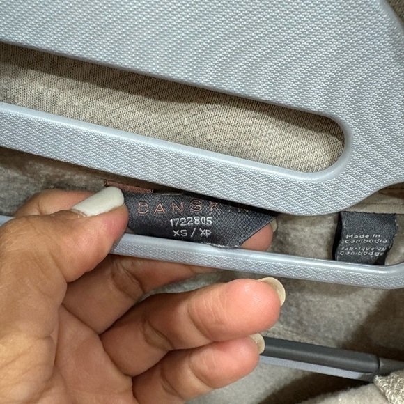 EUC Danskin Gray Quarter-Zip Fleece Pullover - Picture 6 of 6